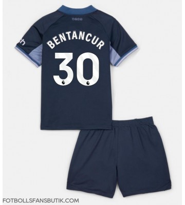 Tottenham Hotspur Rodrigo Bentancur #30 Replika Bortatröja Barn 2023-24 Kortärmad (+ Korta byxor)